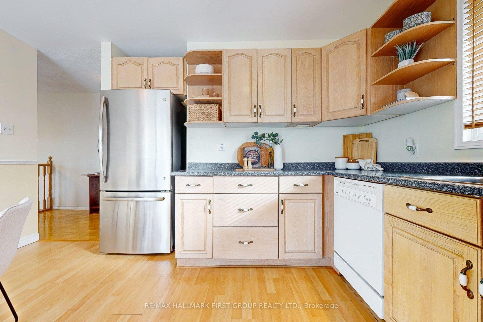 209 Johnson Avenue photo 37