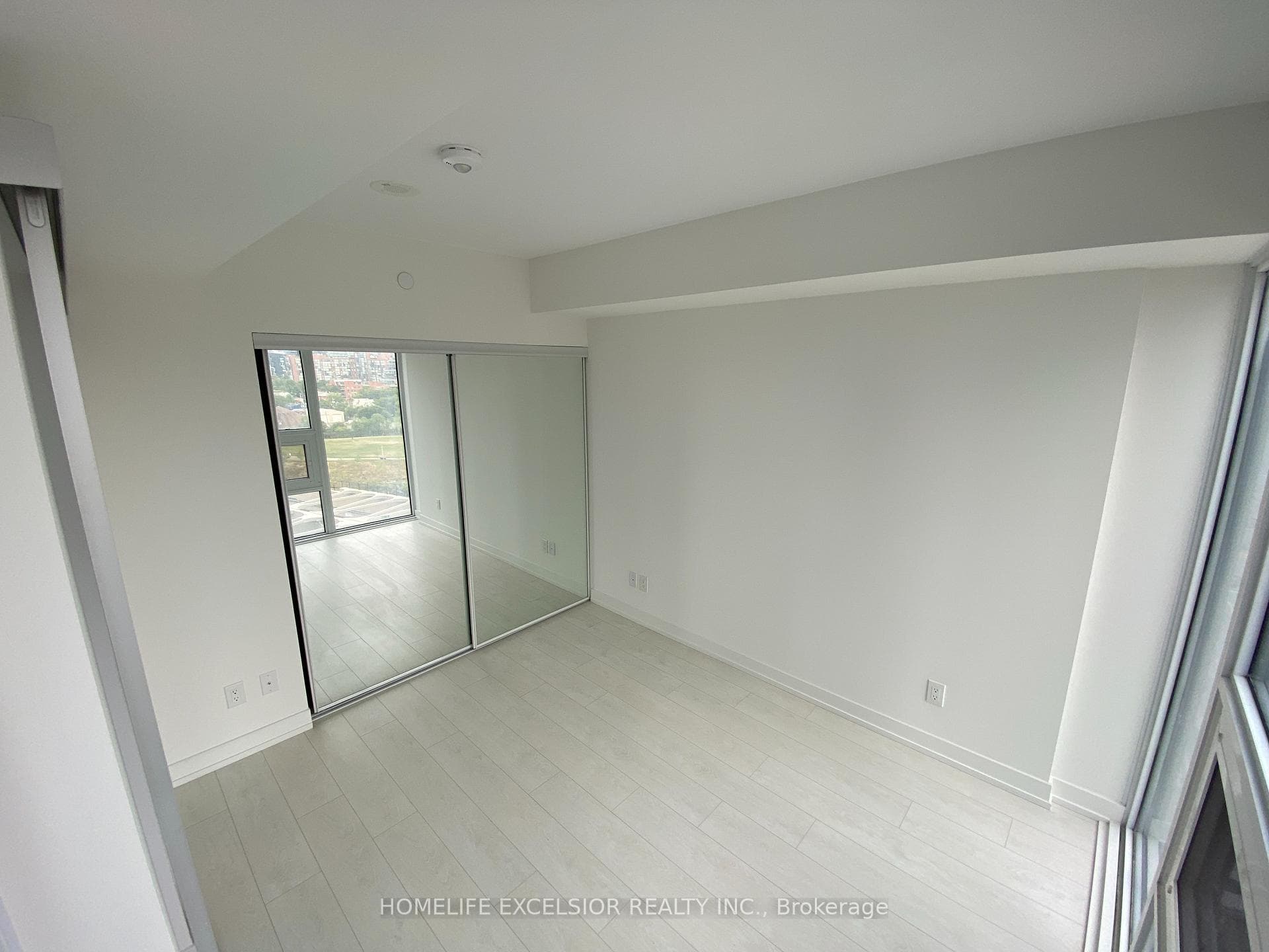 19 Western Battery Road Unit 1001 photo 7