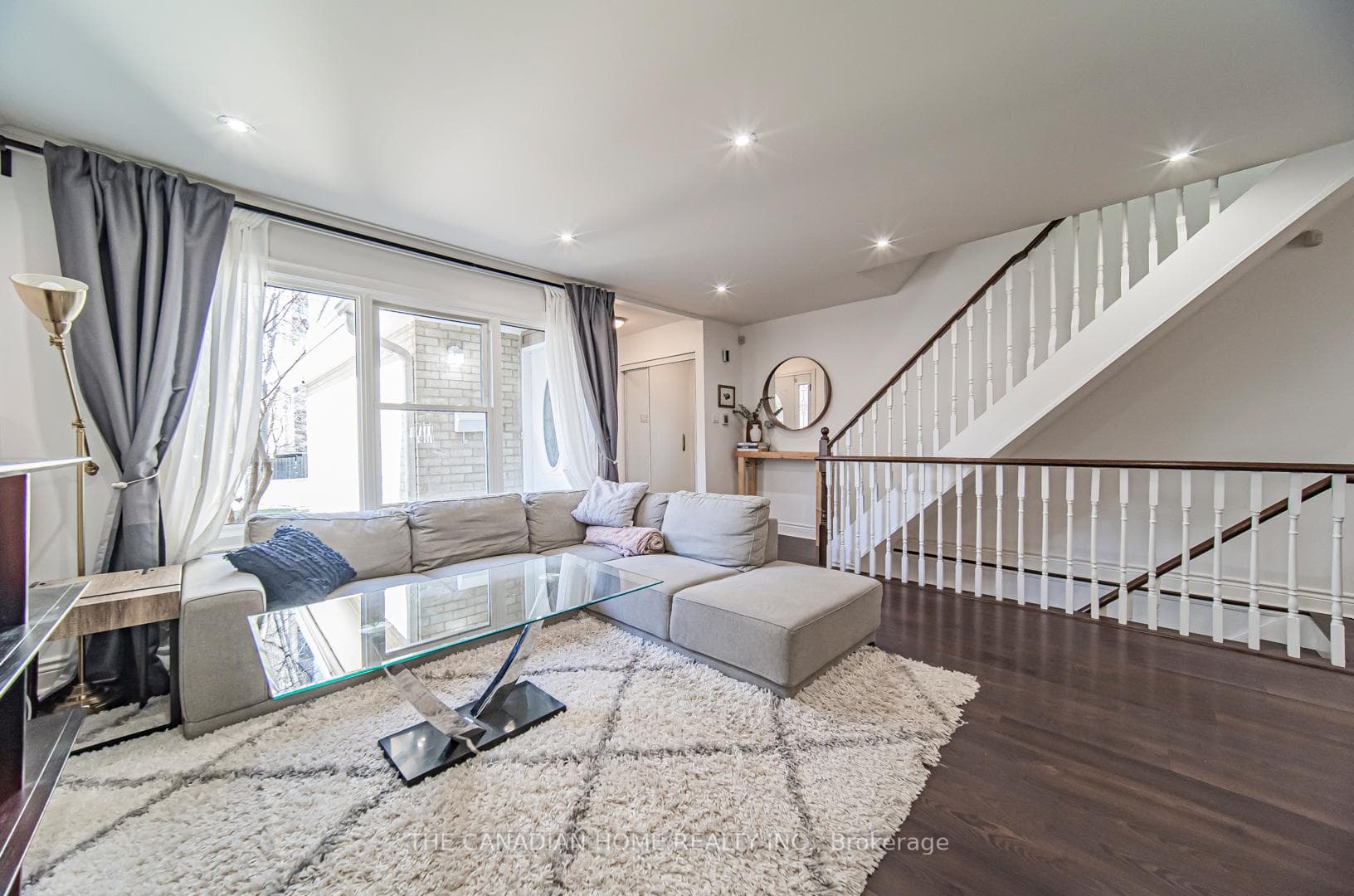 198 Antibes Drive photo 9