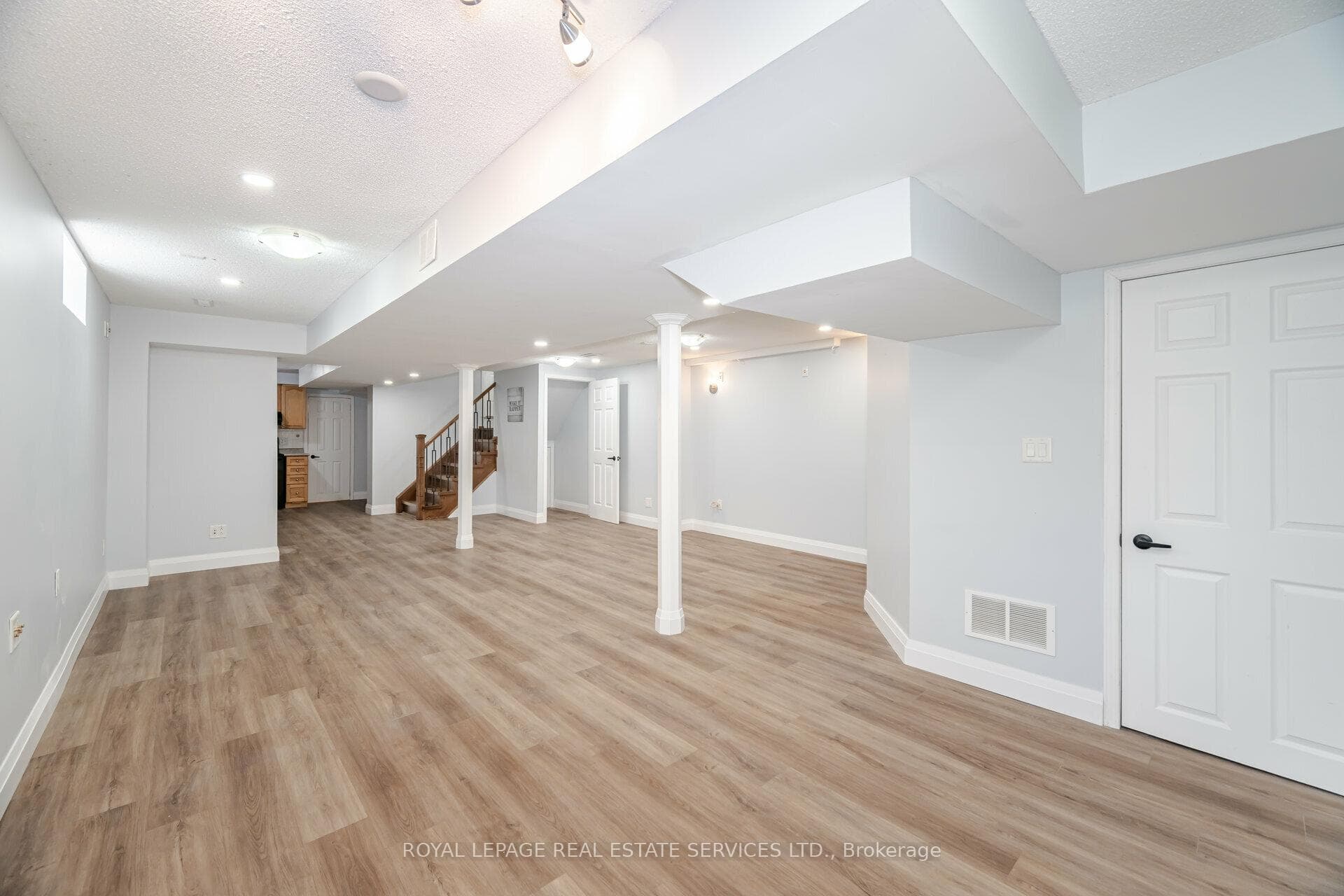 5344 Richborough Drive photo 33