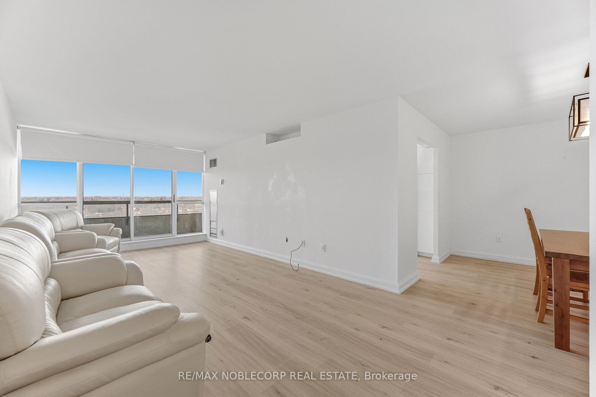 22 Hanover Road Unit 1107 photo 8