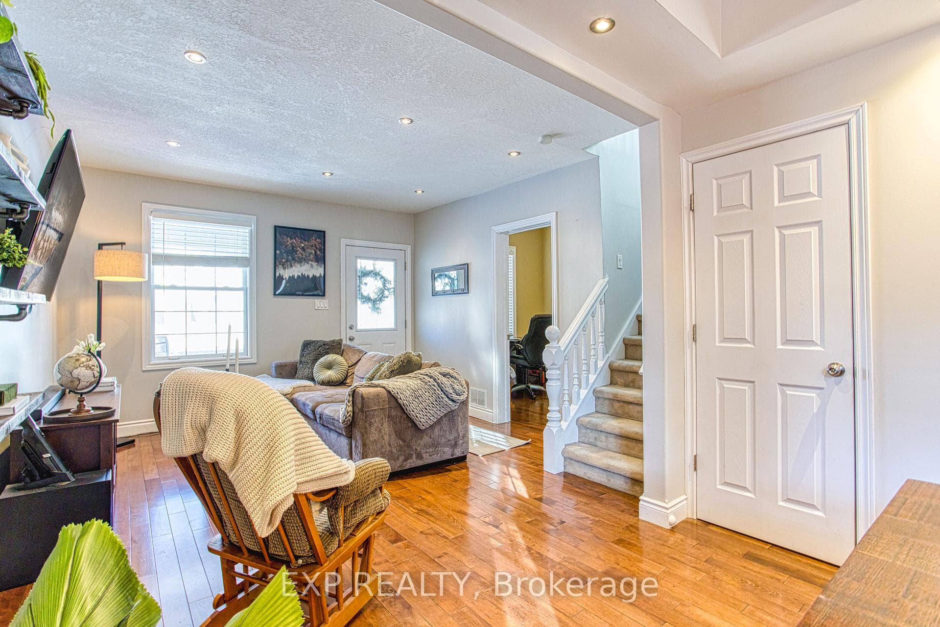 153 Gladstone Avenue photo 11