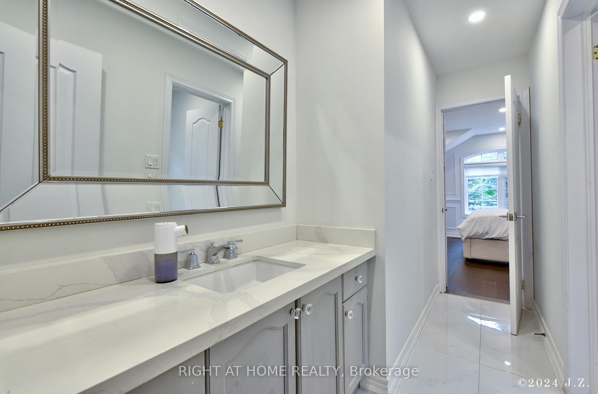 Bedroom 4 Ensuite