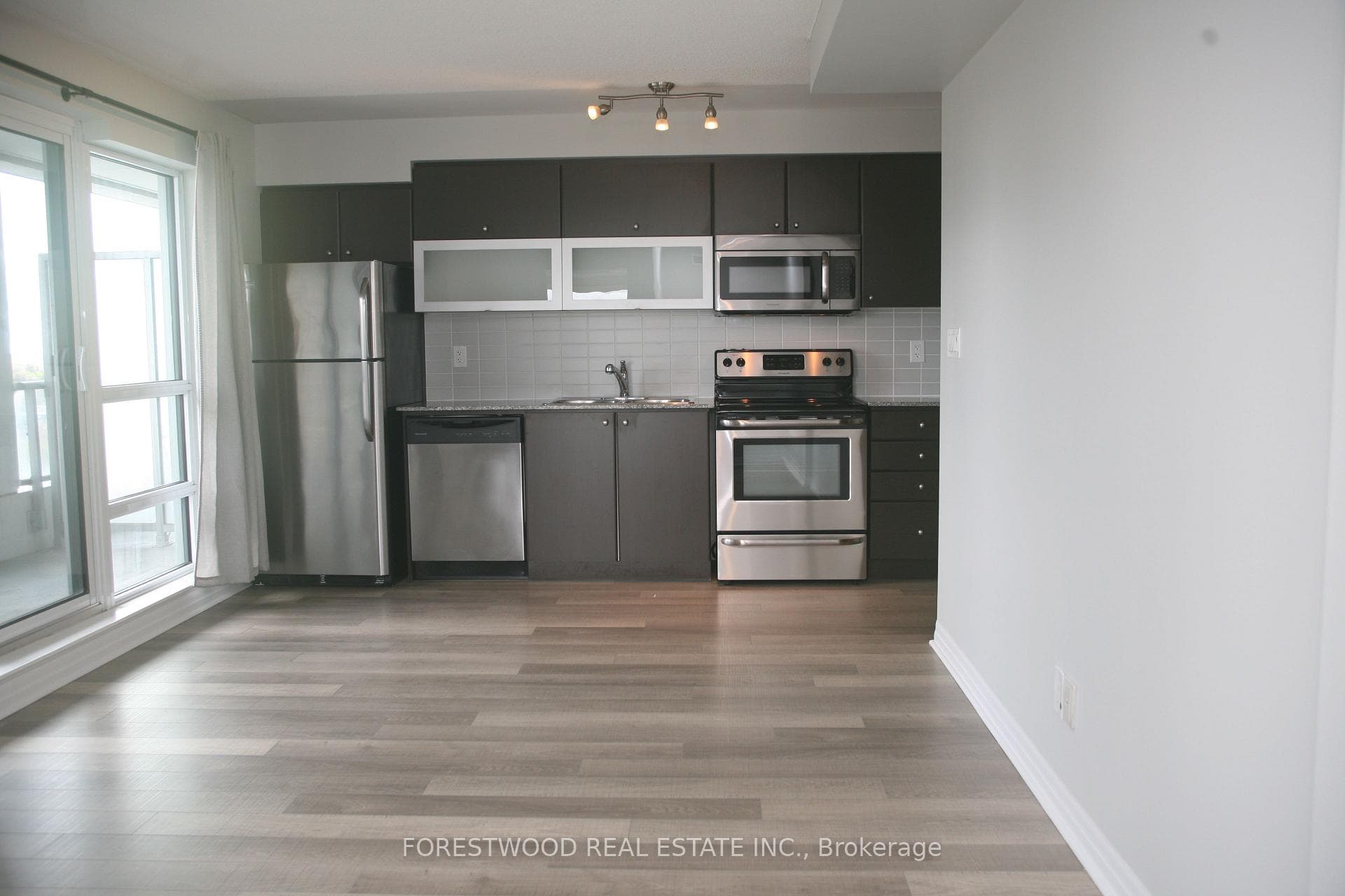 2015 Sheppard Avenue Unit 1405 photo 3