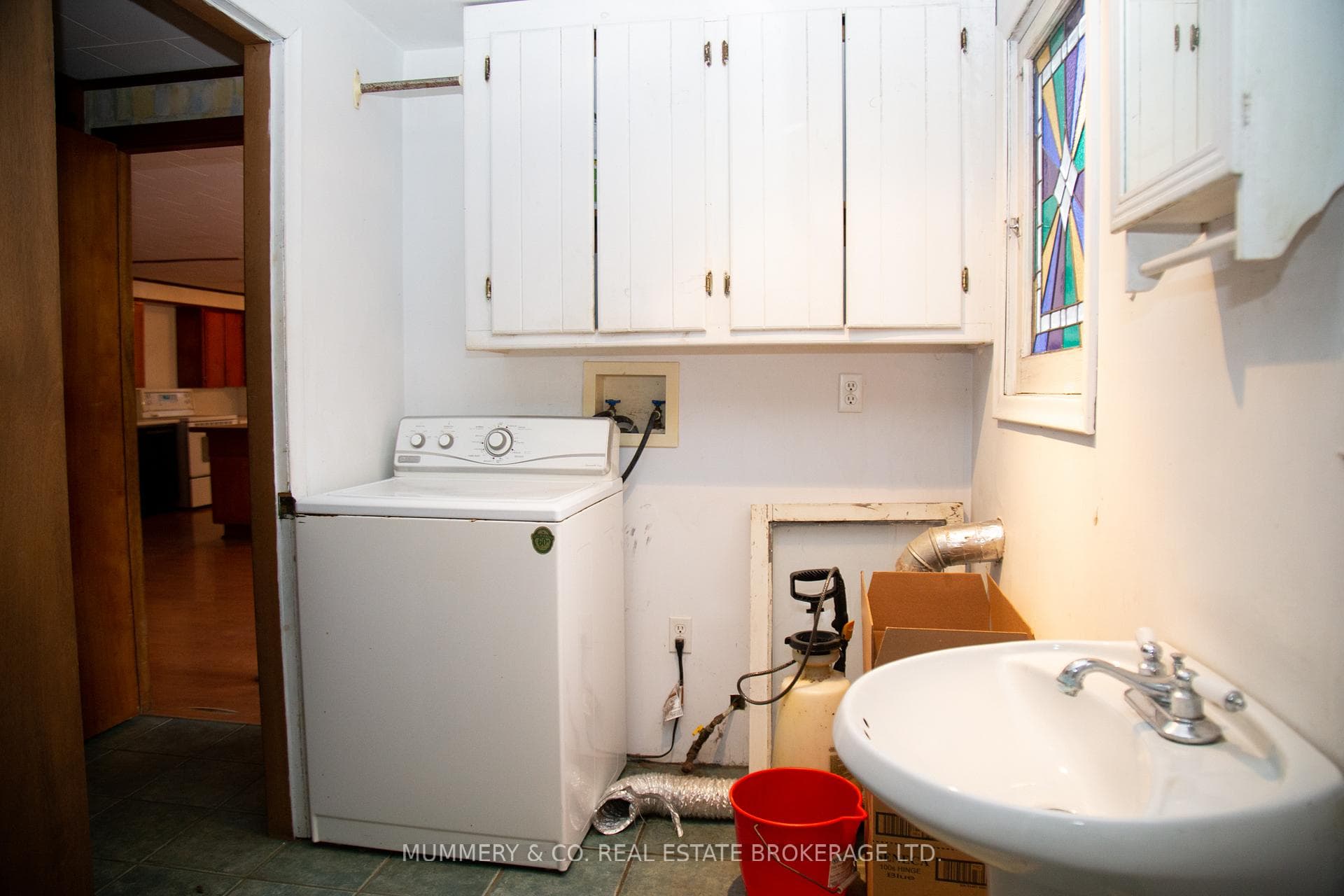 634 St Andrew Street photo 21