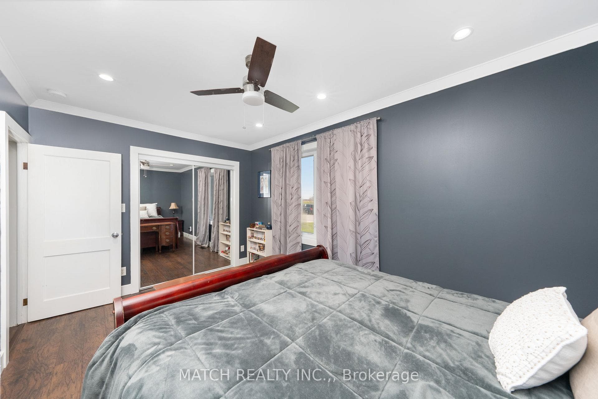 1386 Oakdale Road photo 17