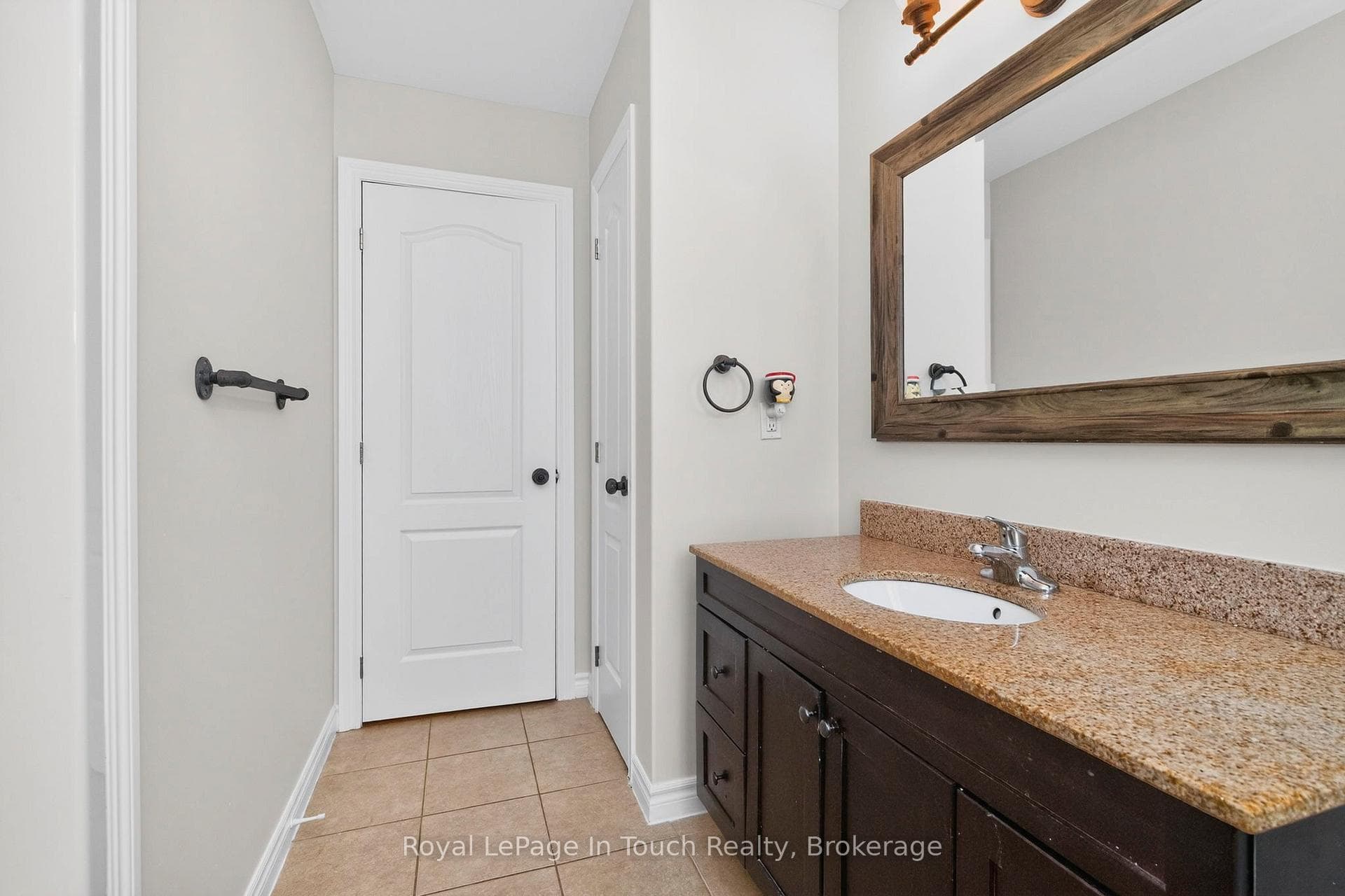 13 Hunter Avenue photo 13
