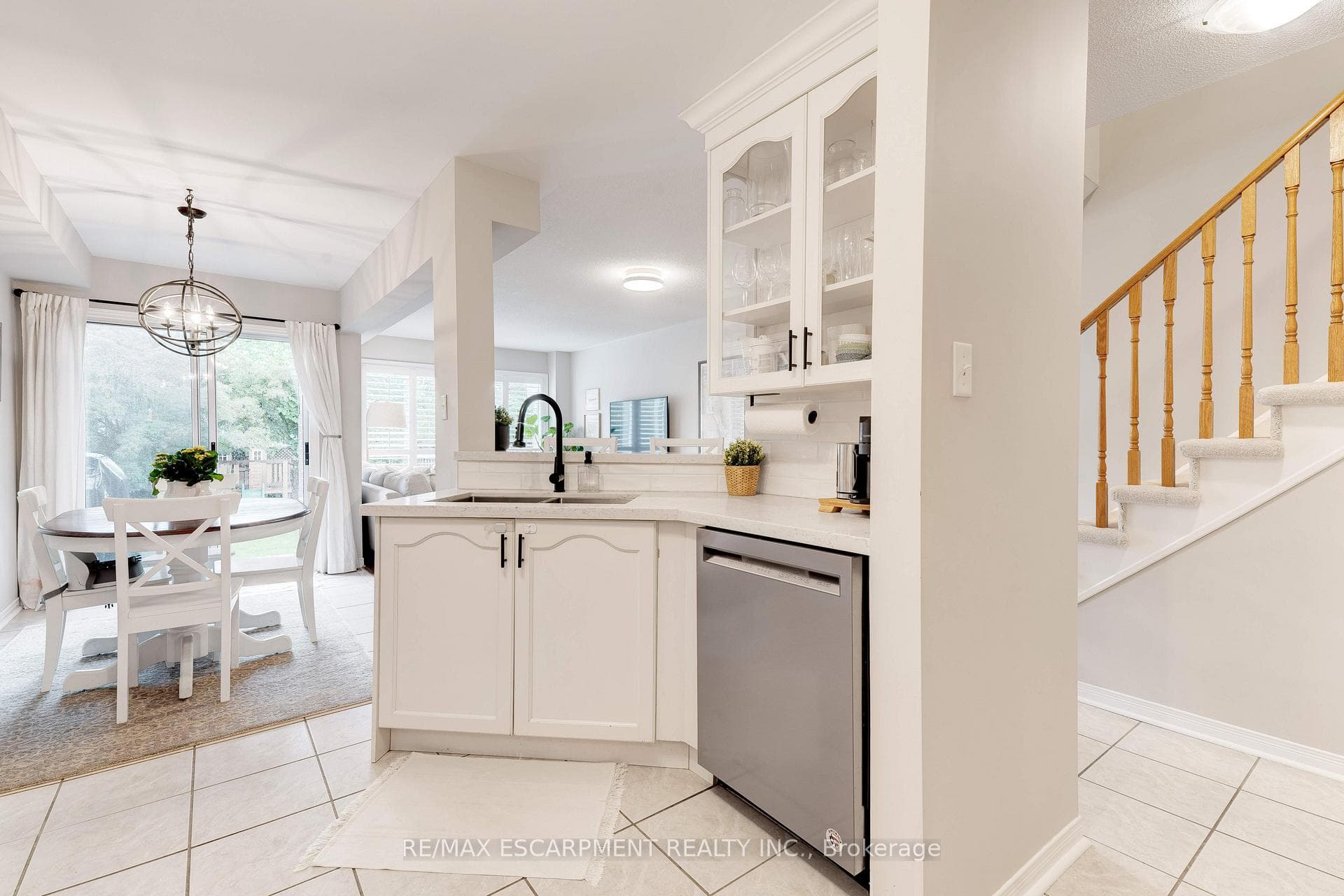 5647 Stella Lane photo 14