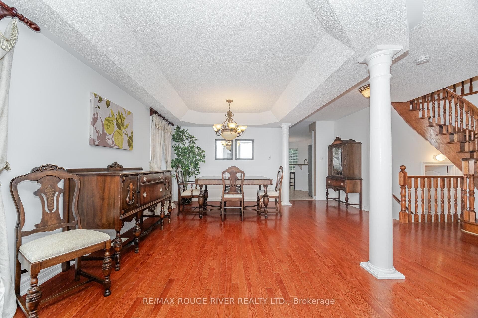 97 Harty Crescent photo 5