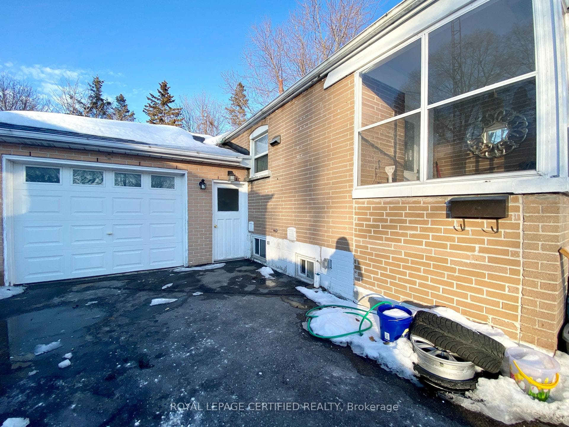 30 Blakemanor Boulevard Unit Bsmt photo 2