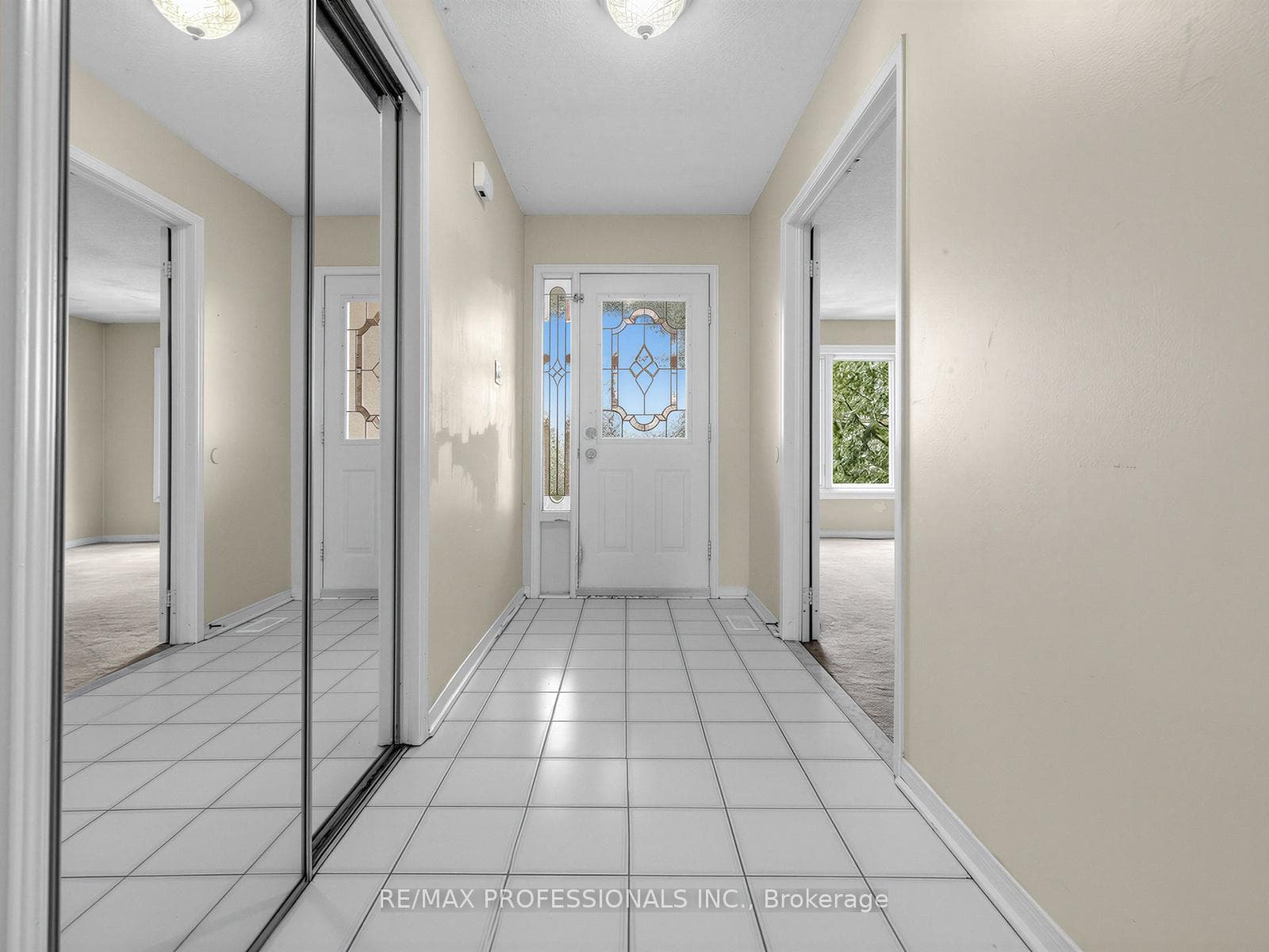 5 Coates Crescent photo 3