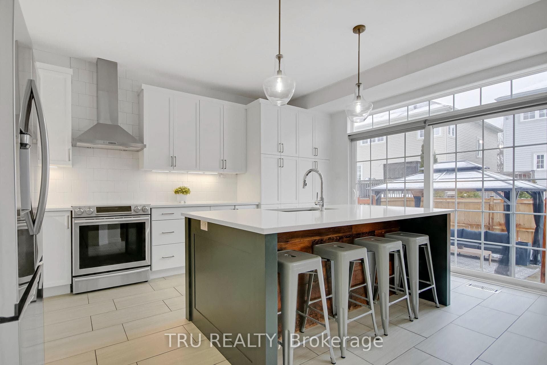 320 Eckerson Avenue photo 13