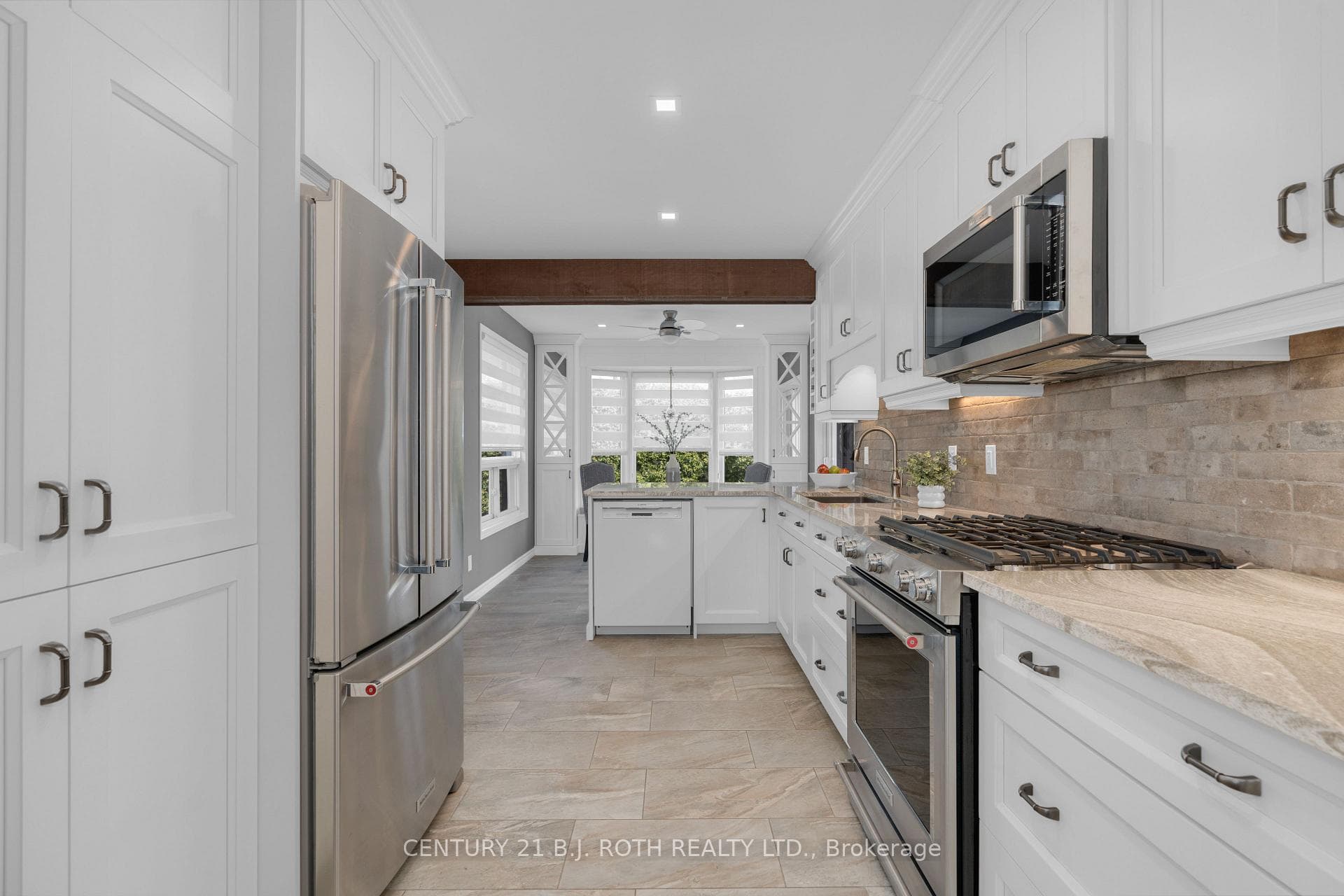 112 Lewis Drive photo 17