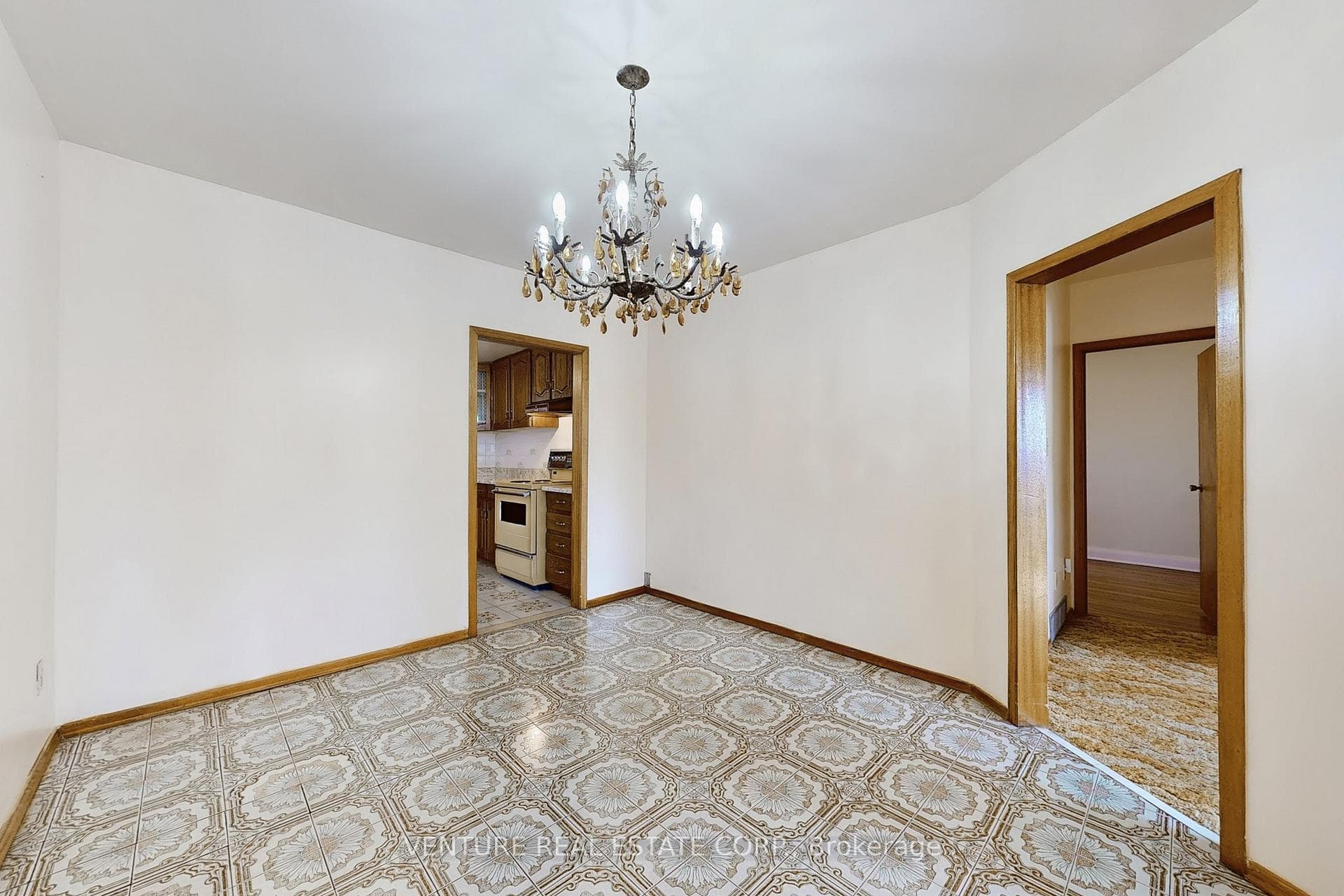 118 Winston Park Boulevard photo 13