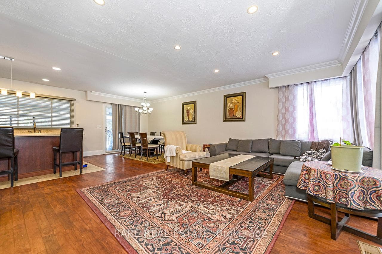220 Millard Avenue photo 10