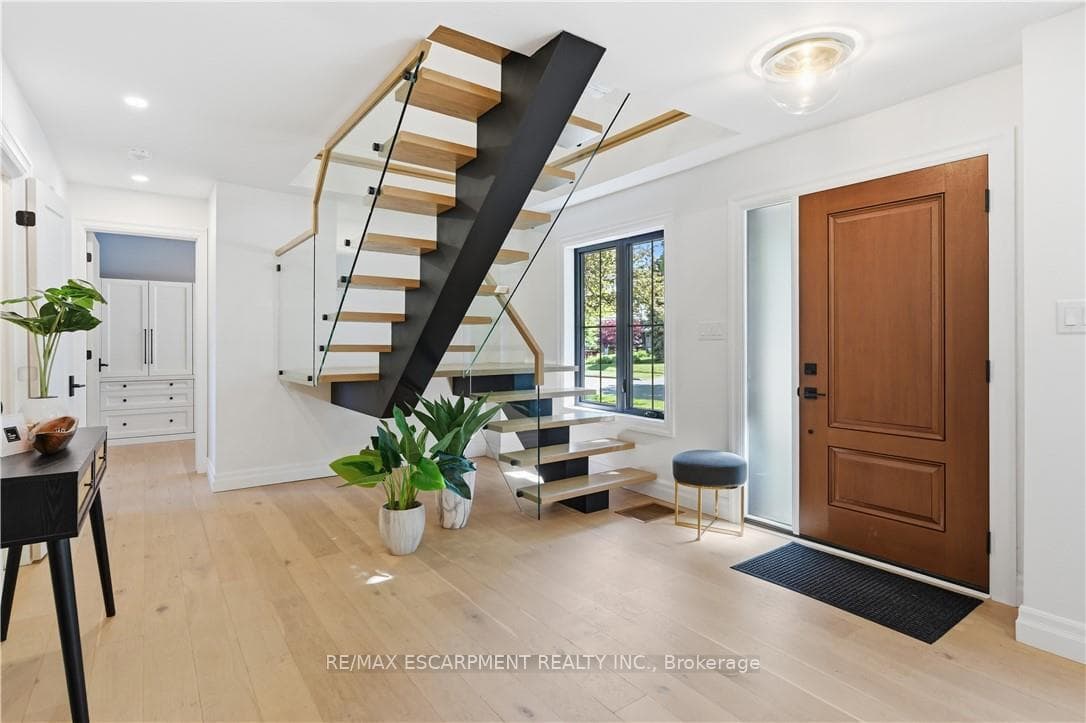 521 Dynes Road photo 26