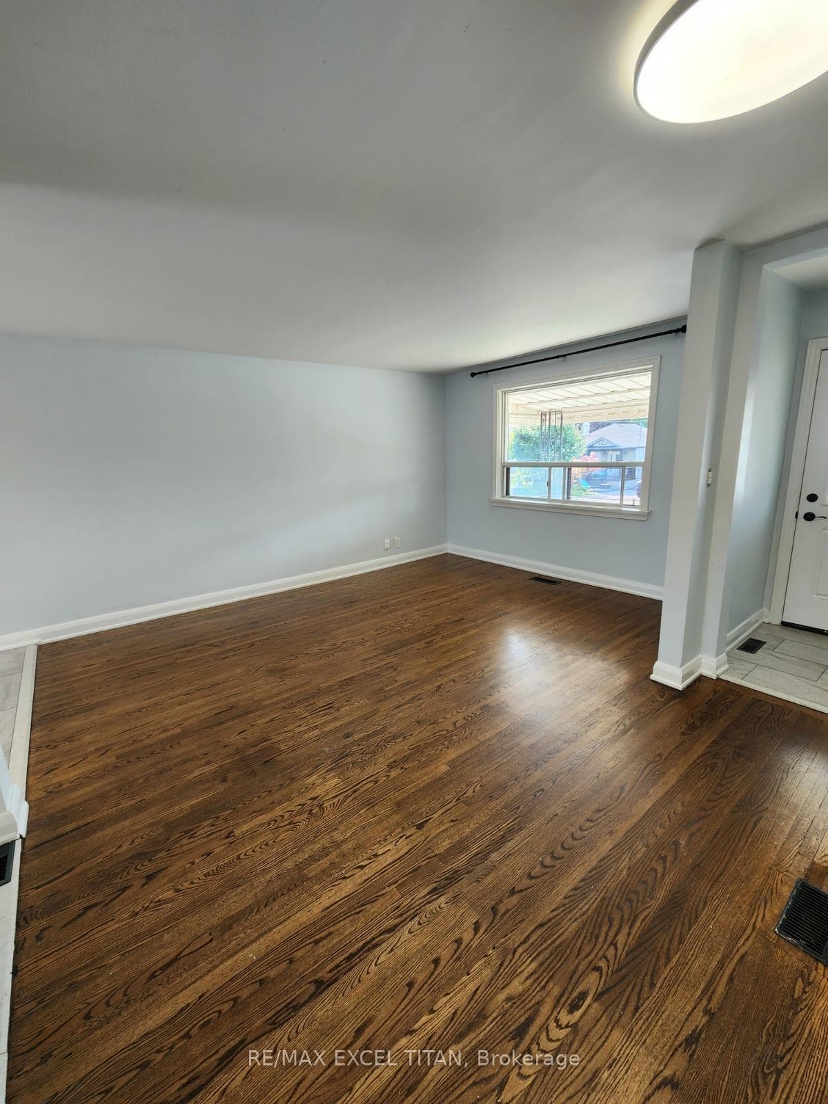 17 Wickford Drive Unit Upper photo 3