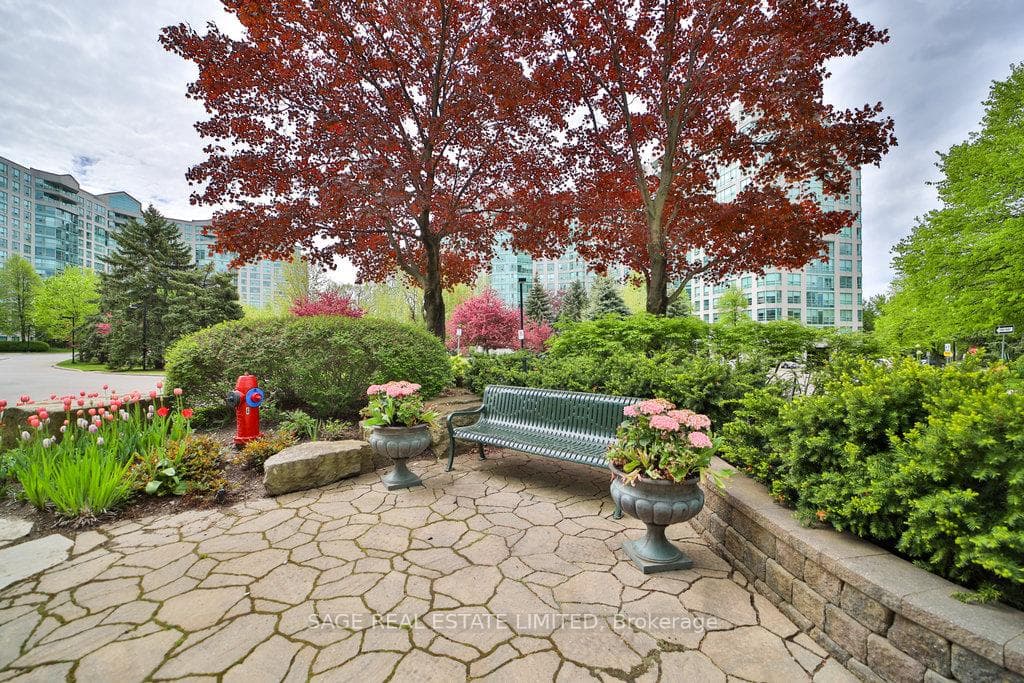 7905 Bayview Avenue Unit 601 photo 29