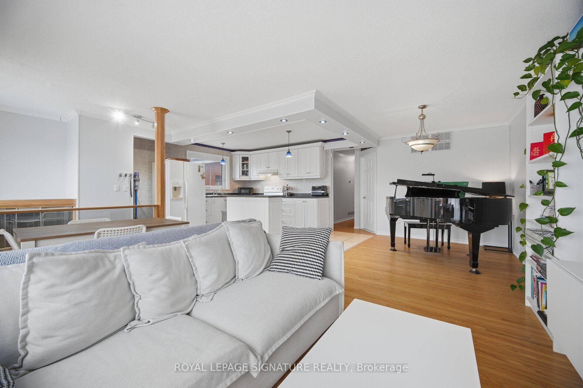 51 Wilton Drive photo 11