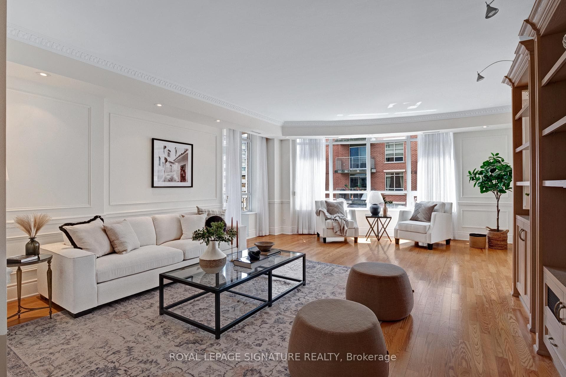 55 Delisle Avenue Unit 802 photo 1