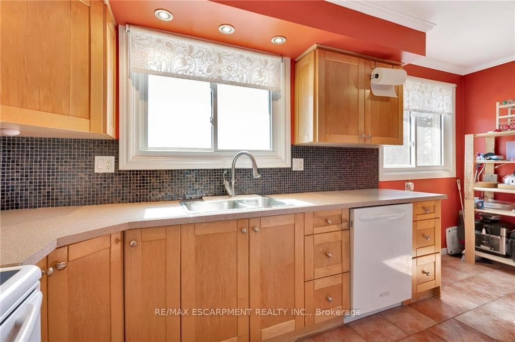 1025 Upper Gage Avenue Unit 6 photo 12