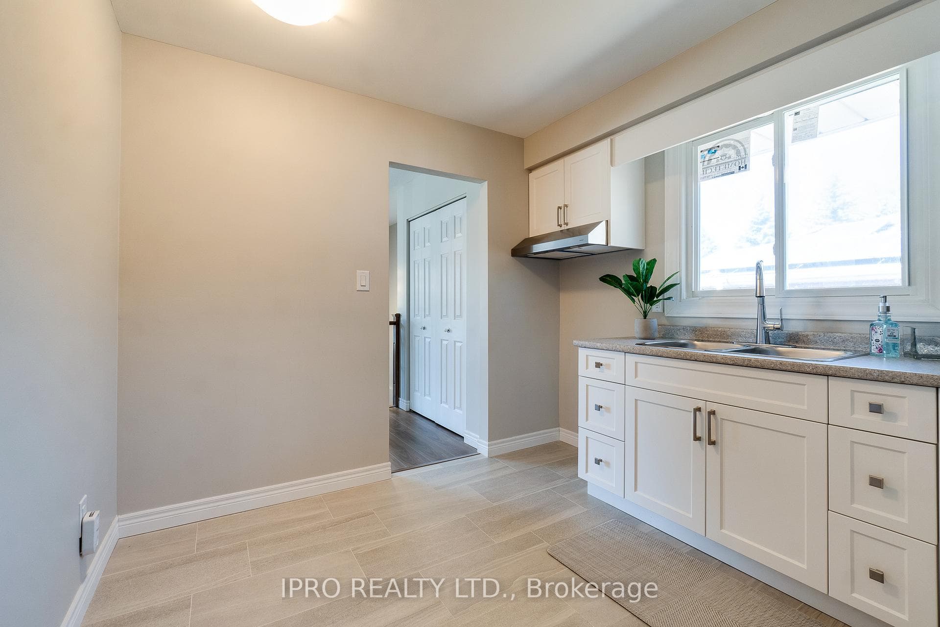 18 Costain Court photo 13