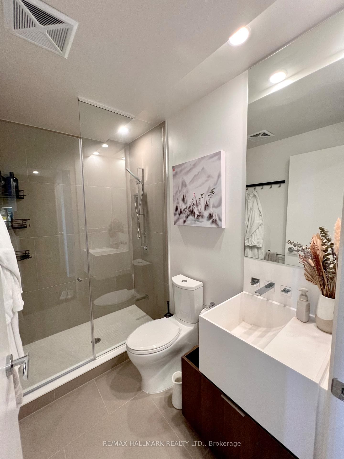 1 Bloor Street Unit 6405 photo 21