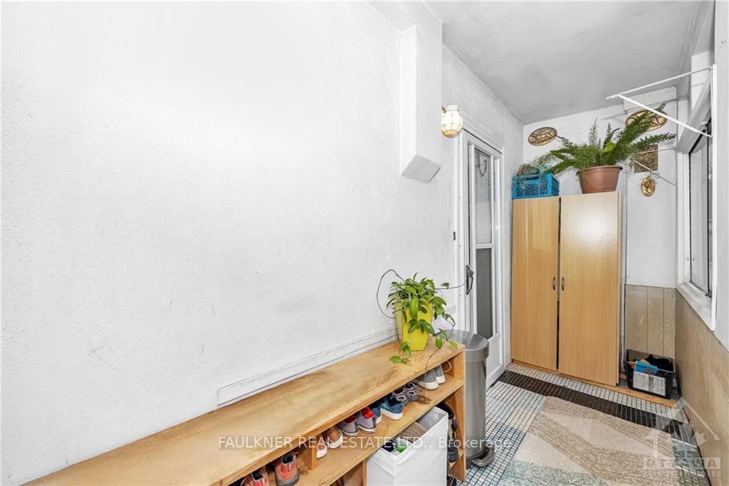 11 CHAMPAGNE Avenue photo 15