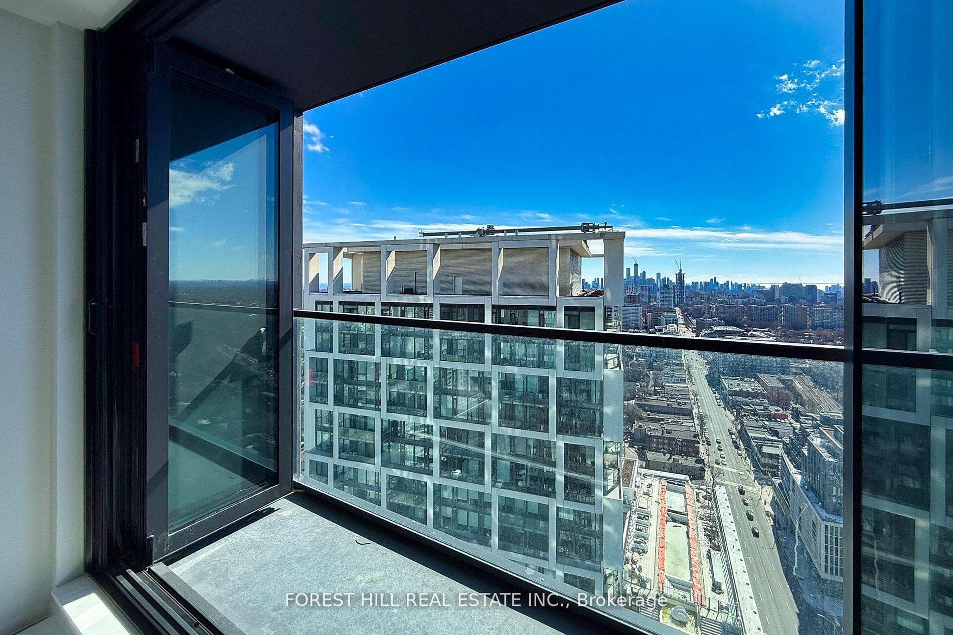20 Soudan Avenue Unit 3006 photo 31