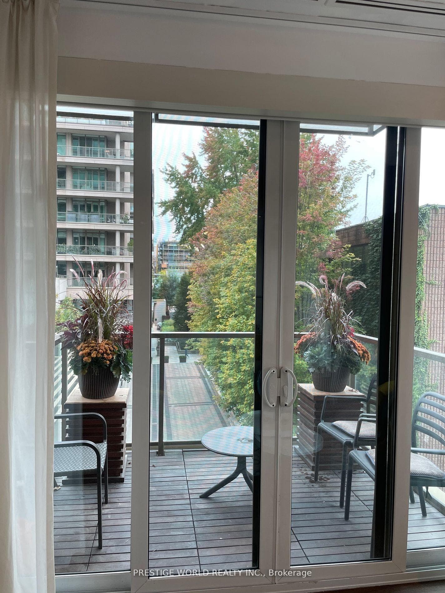 80 Yorkville Avenue Unit 302 photo 13