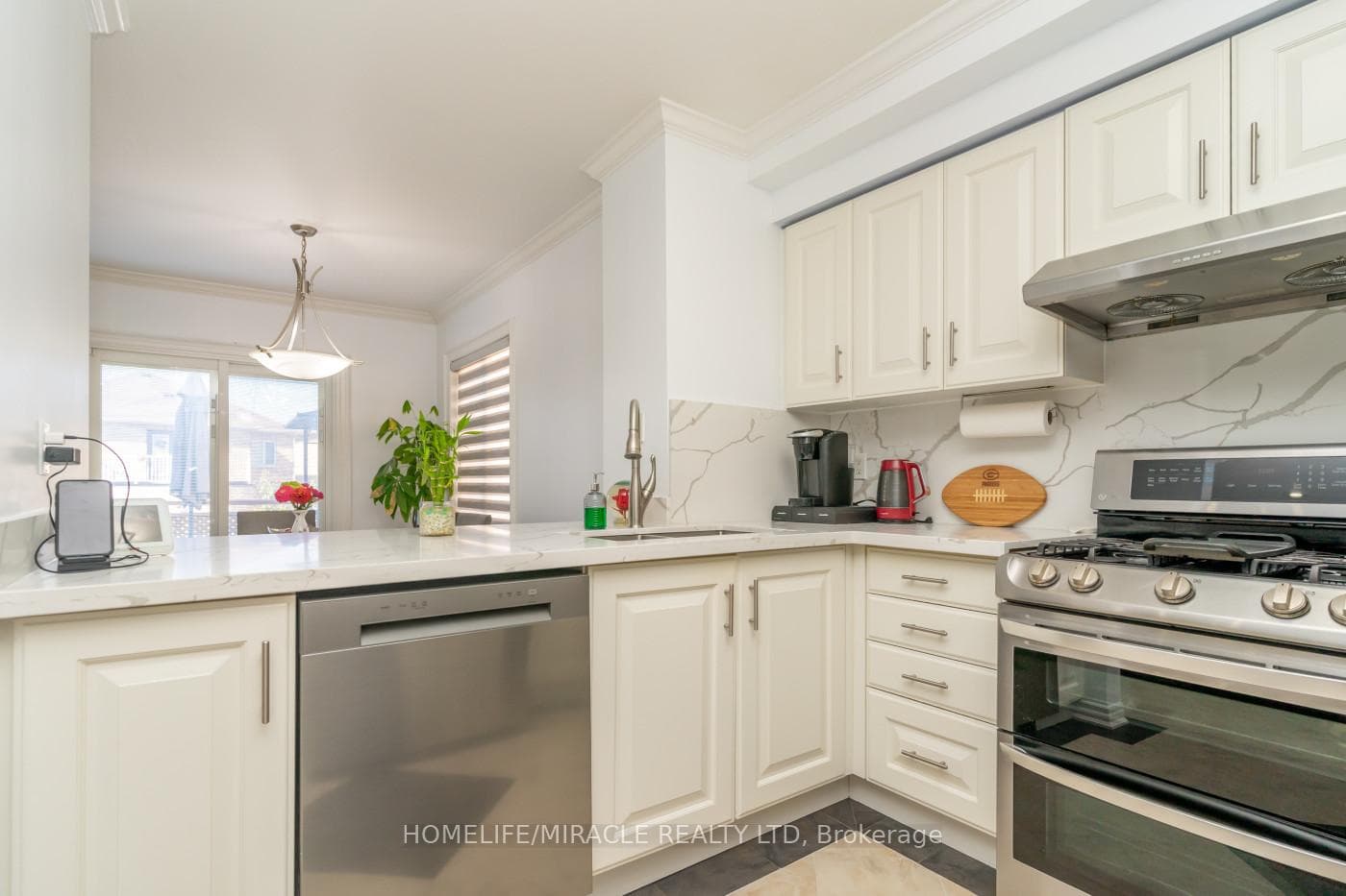 60 Forest Fountain Drive photo 14