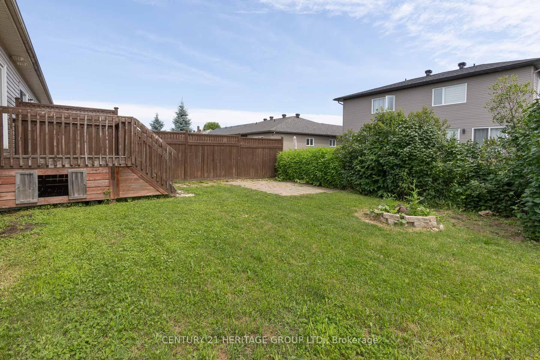 367 Trillium Circle photo 3