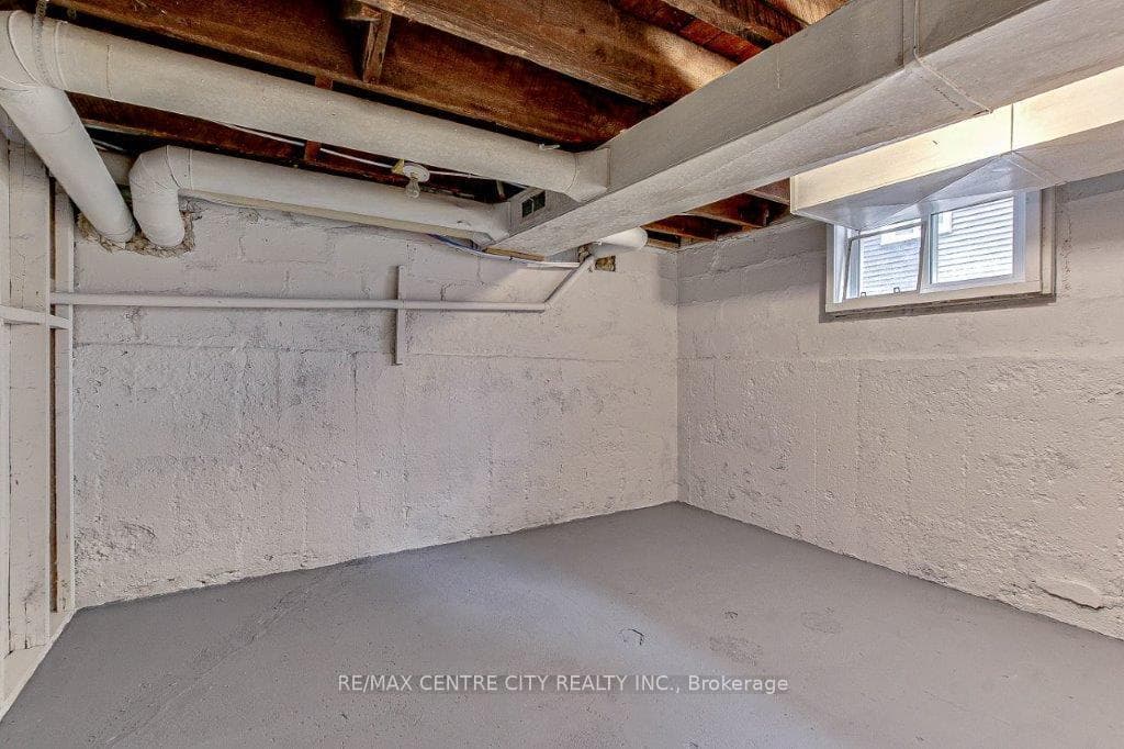 5 ELIZABETH Street photo 33