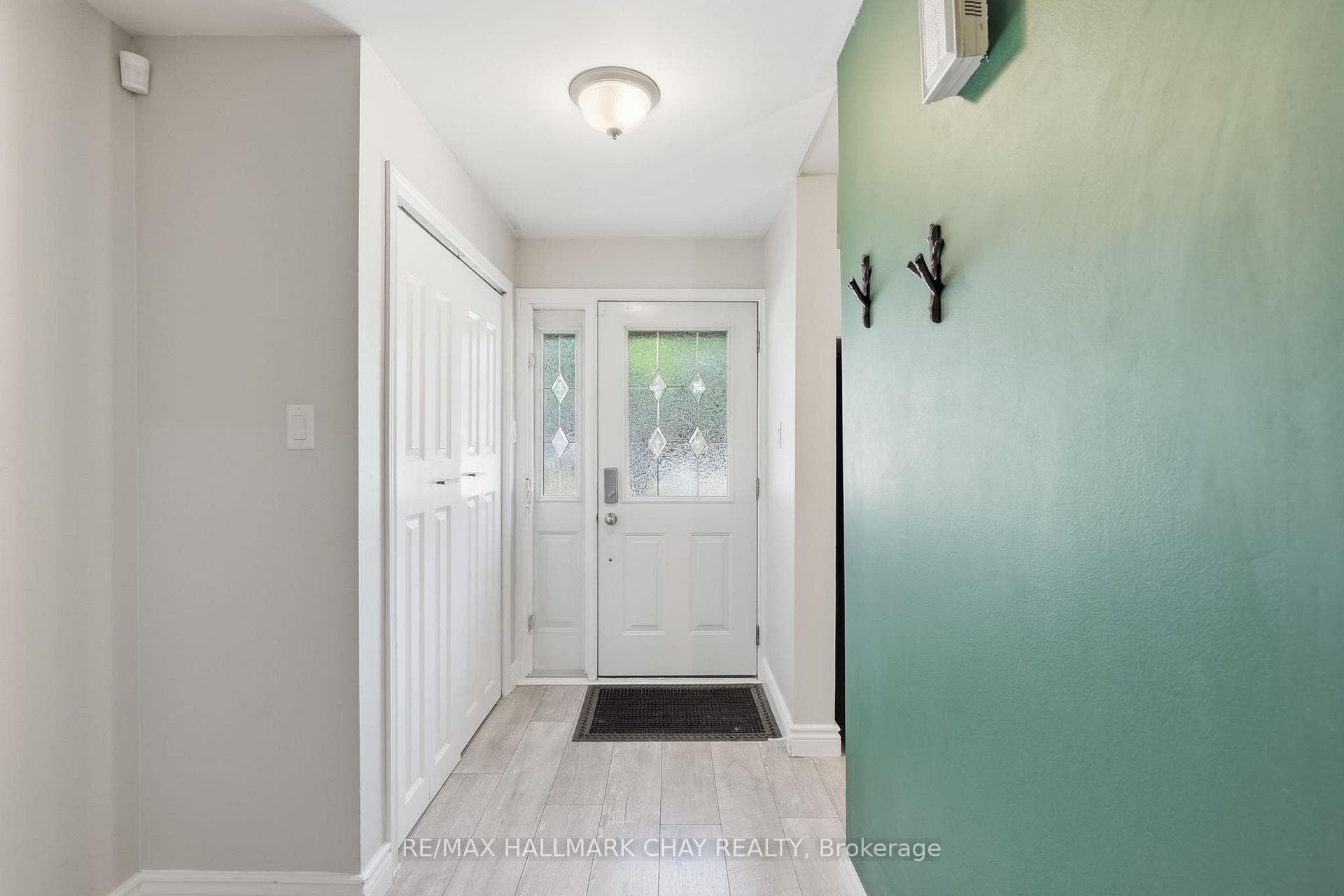 536 Tenth Street photo 3
