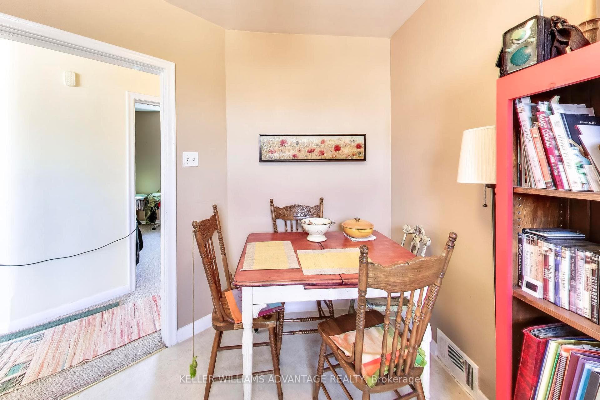 270 Glebemount Avenue photo 8