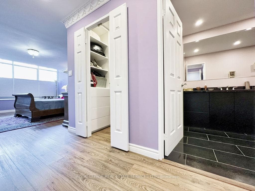 5444 Yonge Street Unit 108 photo 24