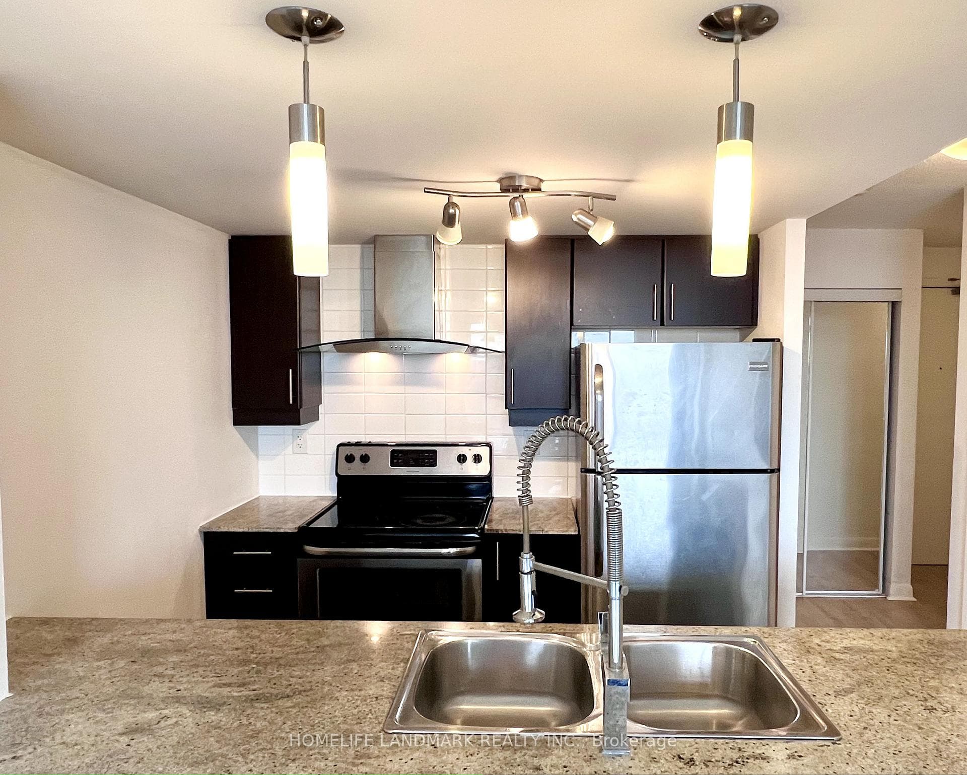 190 Borough Drive Unit 1106 photo 12