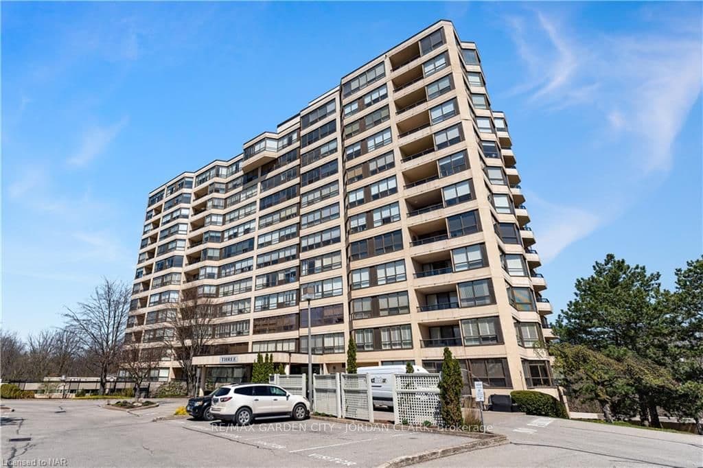 3 TOWERING HEIGHTS Boulevard Unit 703 photo 1