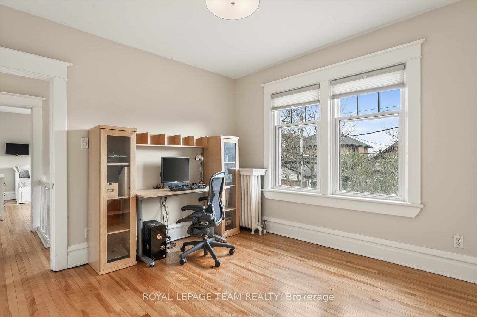 318 CLEMOW Avenue photo 21