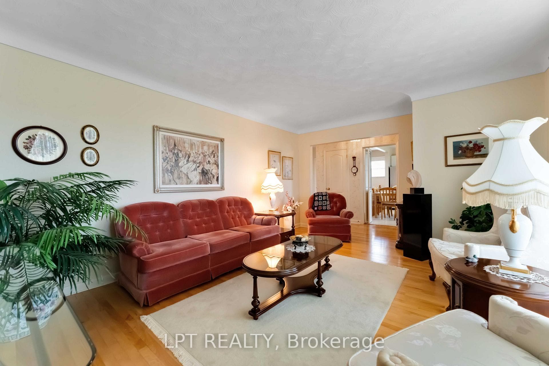 742 Halstead Street photo 7