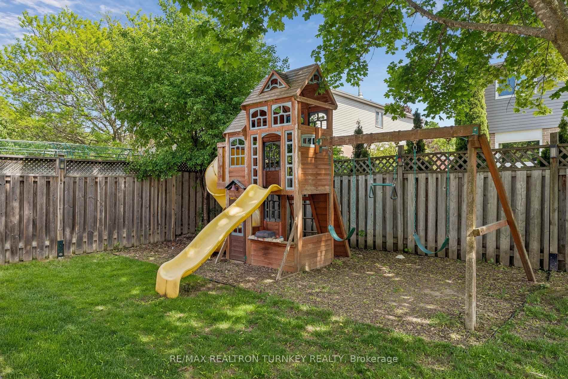 Fun Play structure for the kids