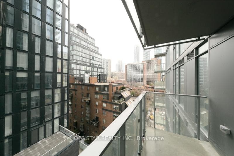 50 Wellesley Street Unit 1001 photo 19