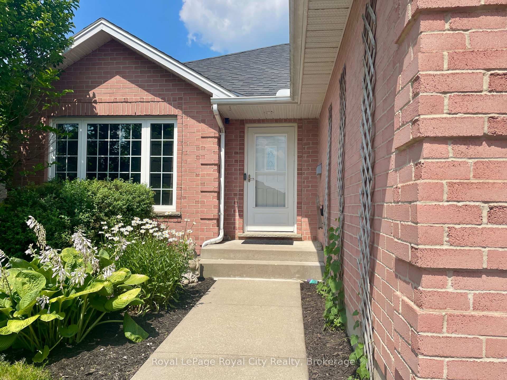 119 Meadowridge Drive photo 6