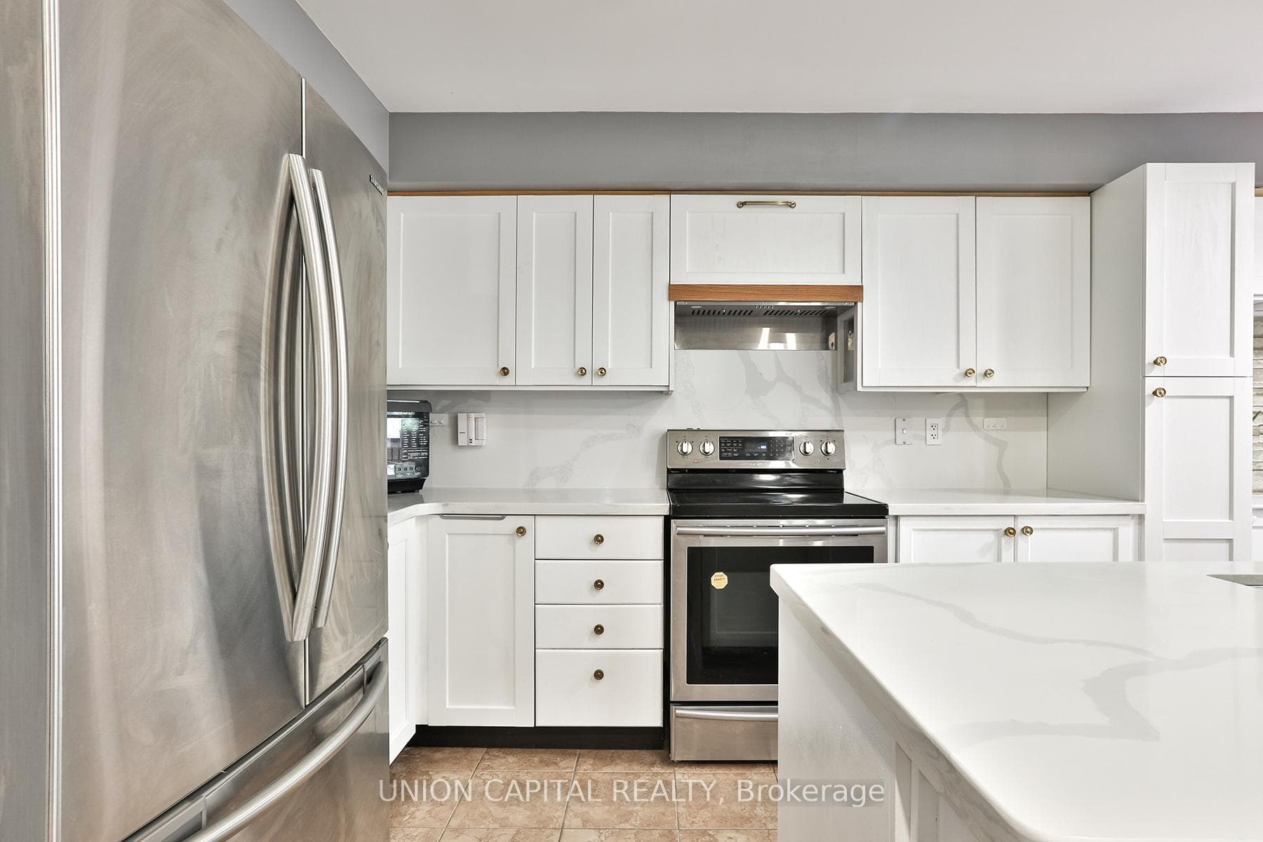 2169 Bur Oak Avenue photo 13
