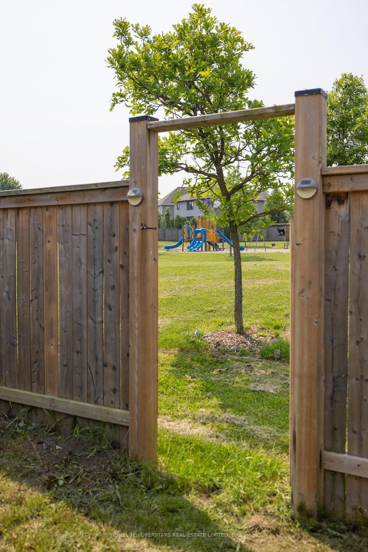 1379 Atkinson Street photo 30