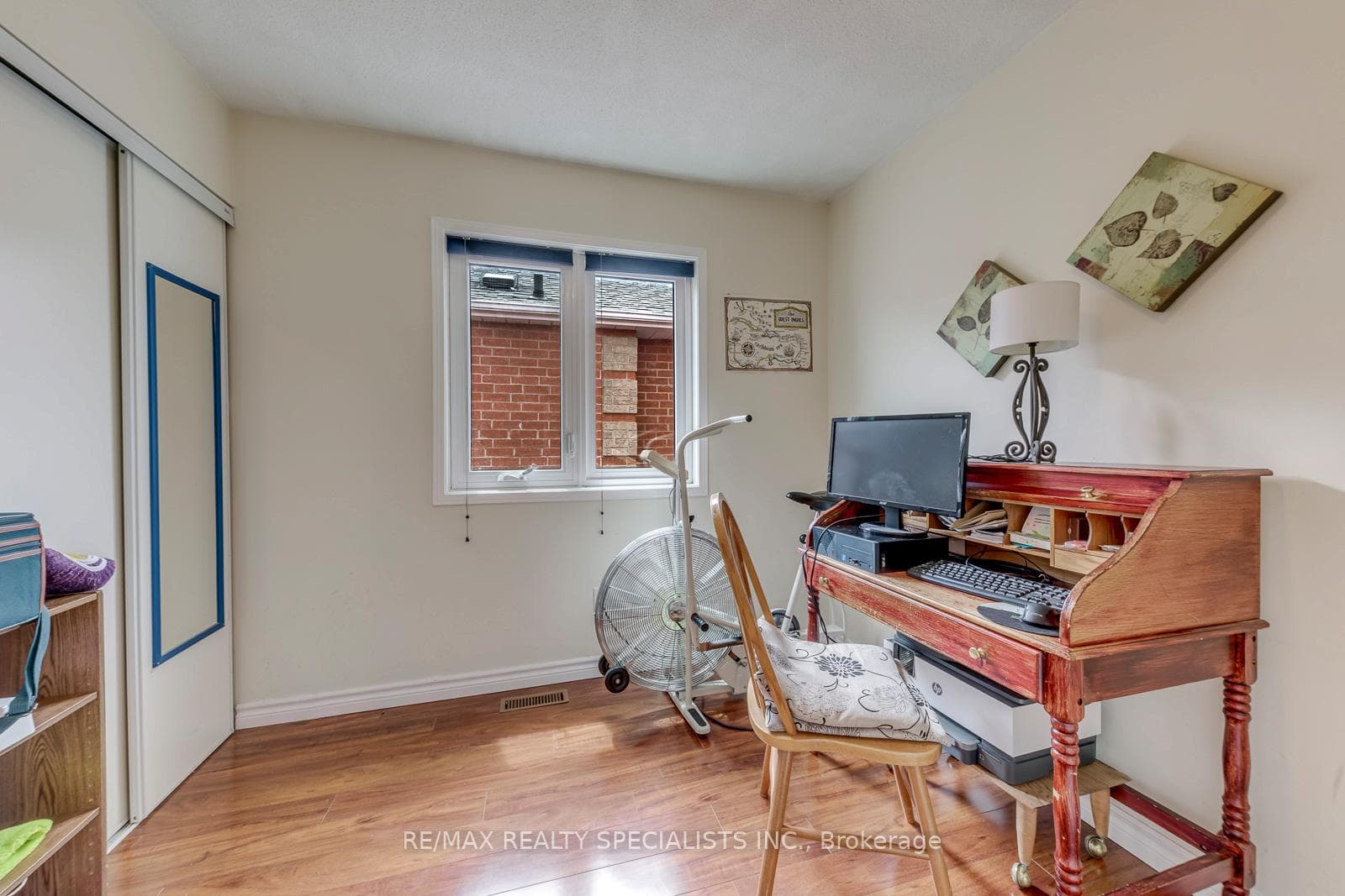 40 Mannel Crescent photo 25