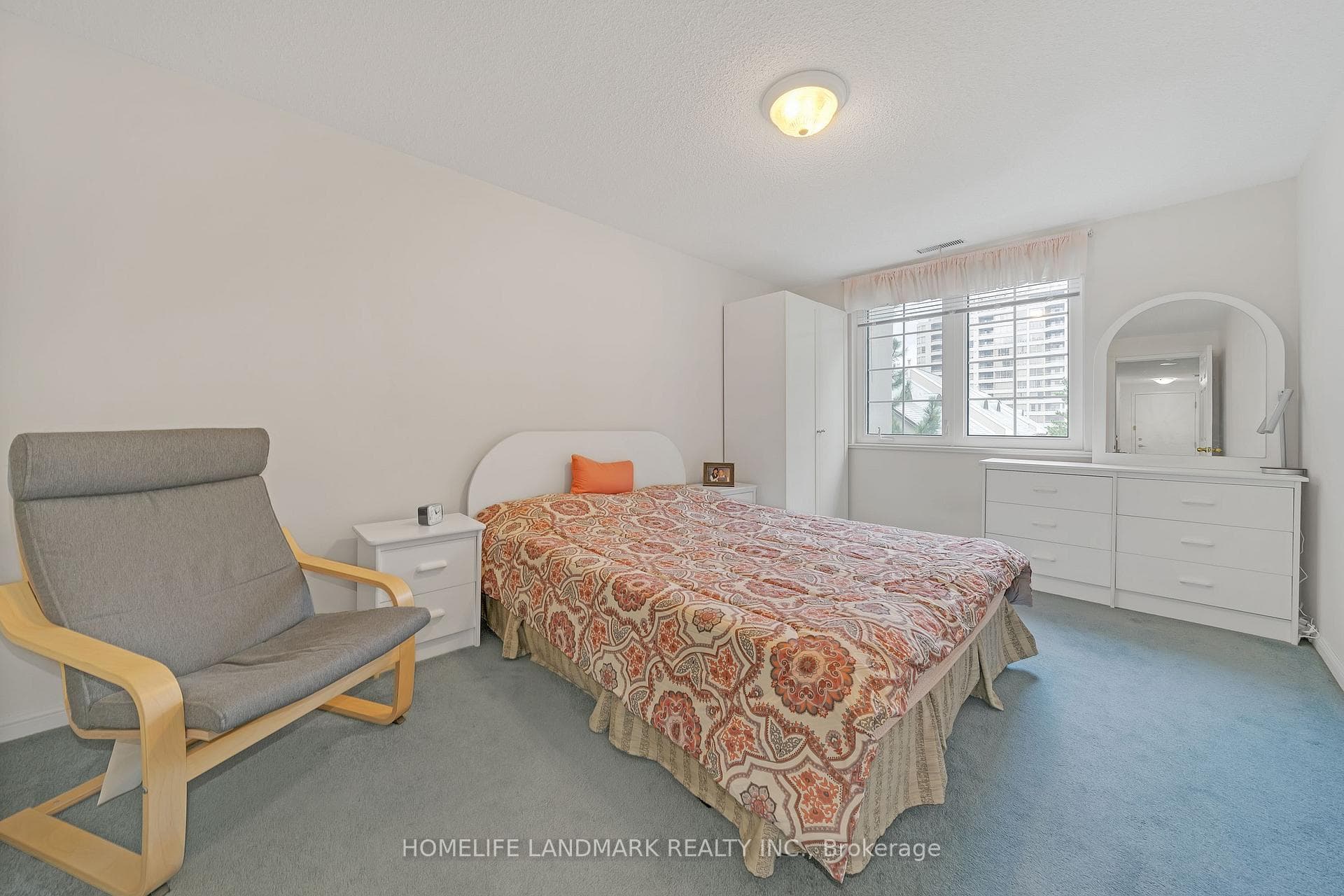 188 Bonis Avenue Unit 815 photo 21