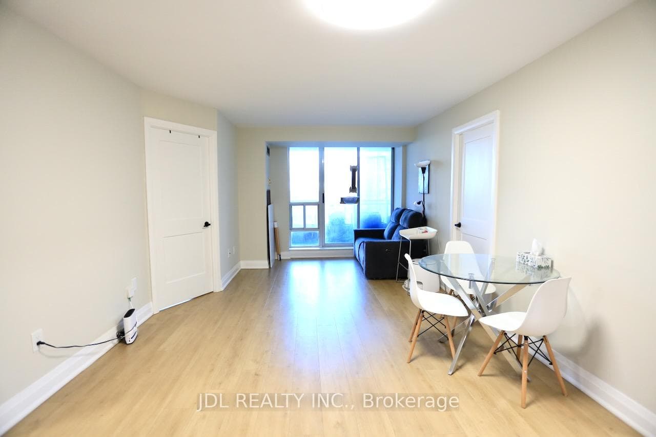 1 Pemberton Avenue Unit 1507 photo 2