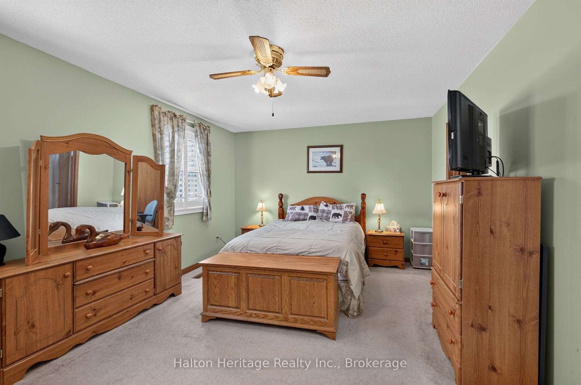 400 Eaglewood Drive photo 11