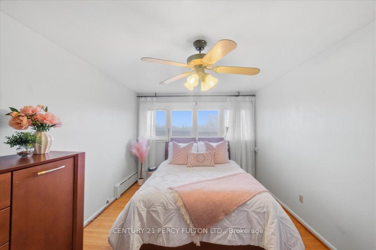 16 By-Pass Crt - primary bedroom